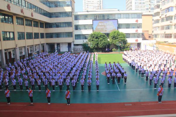 郑州七初东校区举行九一八纪念活动 郑州七初东校区举行九一八纪念活动